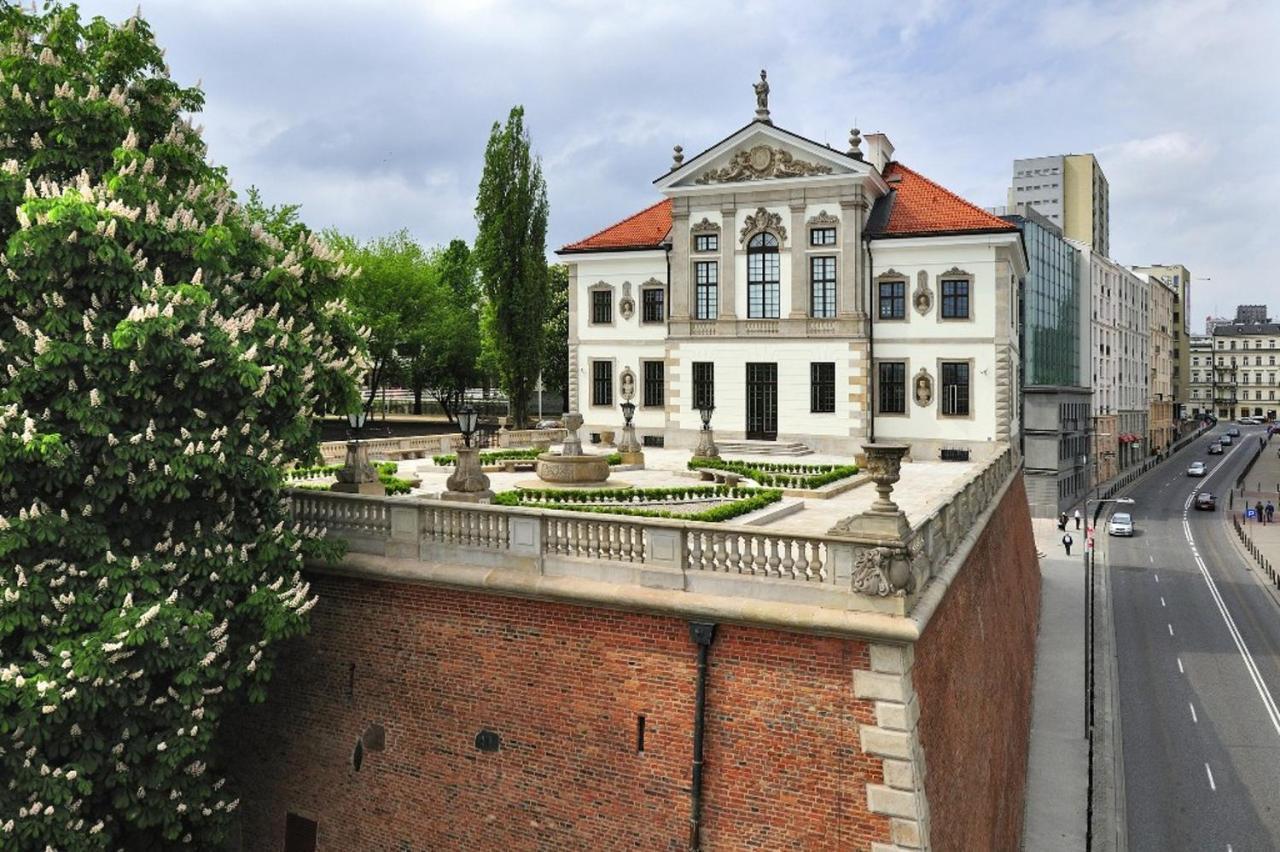 Bed & Breakfast Helvetia - Private And Warschau